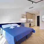 Apartment Stylish Volta Quarter With Ac *