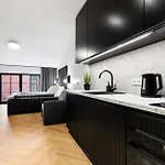 Stylish Volta Quarter With Ac *