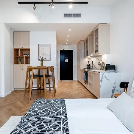 דירה 7 Stylish Volta Studios With Ac By Dream Stay Apartments