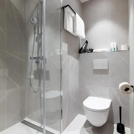 Stylish Volta Quarter With Ac Apartament