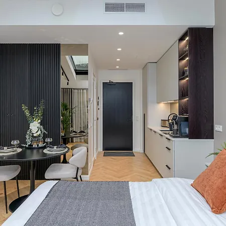 Stylish Volta Quarter With Ac *