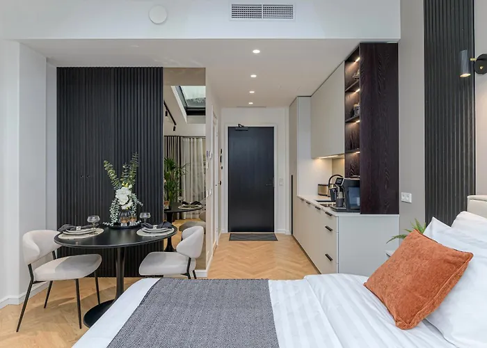 Stylish Volta Quarter With Ac *