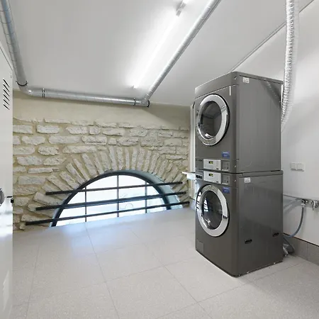 Апартаменты Stylish Volta Quarter With Ac