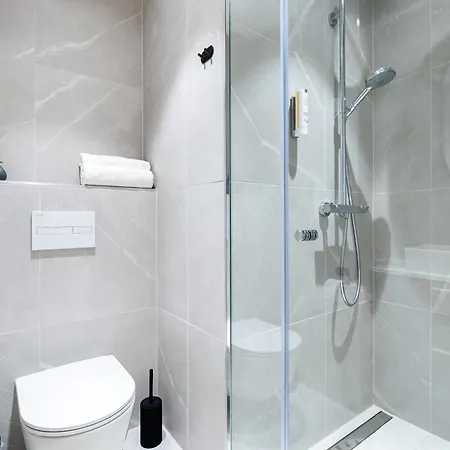 Апартаменты Stylish Volta Quarter With Ac
