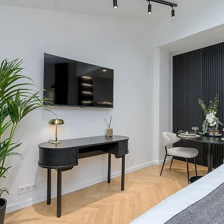 Апартаменты Stylish Volta Quarter With Ac