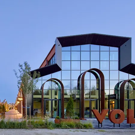 Stylish Volta Quarter With Ac *