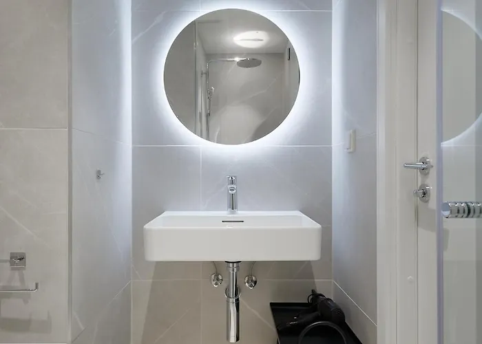 Stylish Volta Quarter With Ac Appartement