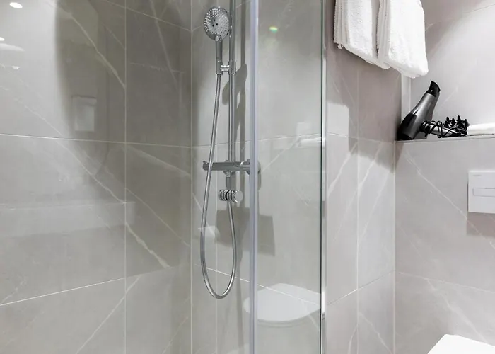 Appartement Stylish Volta Quarter With Ac *